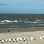 Dunenestje Semesterbostad *